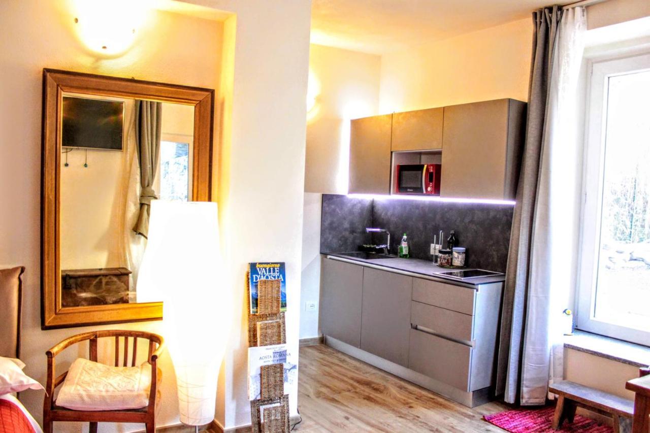 Maison Soleil - Sofia Suite Аоста Экстерьер фото